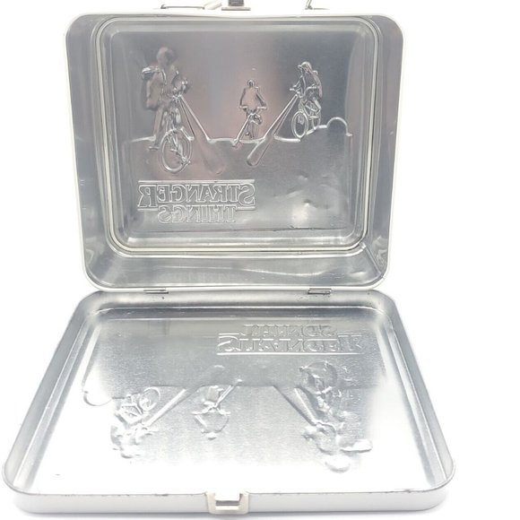 Vintage Loungefly Stranger Things Lunch Box Metal Rare Collectible Netflix - Picture 8 of 13